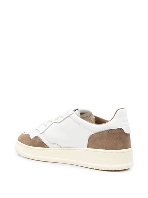 Sneakers uomo Autry Medalist beige e bianche in pelle e camoscio AUTRY | AULMFT17