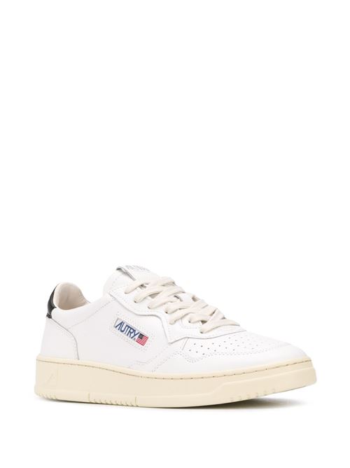 Sneakers uomo Autry Medalist Low bianche in pelle con dettaglio nero AUTRY | AULMLL22