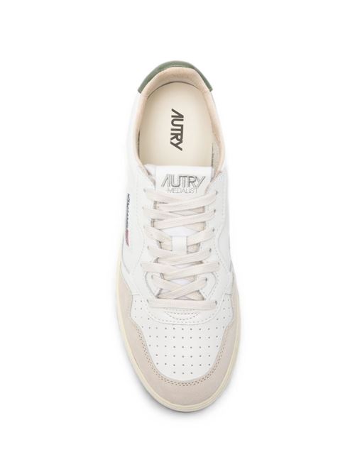 Sneakers uomo Autry Medalist Low bianche e verdi in pelle e suede AUTRY | AULMLS17
