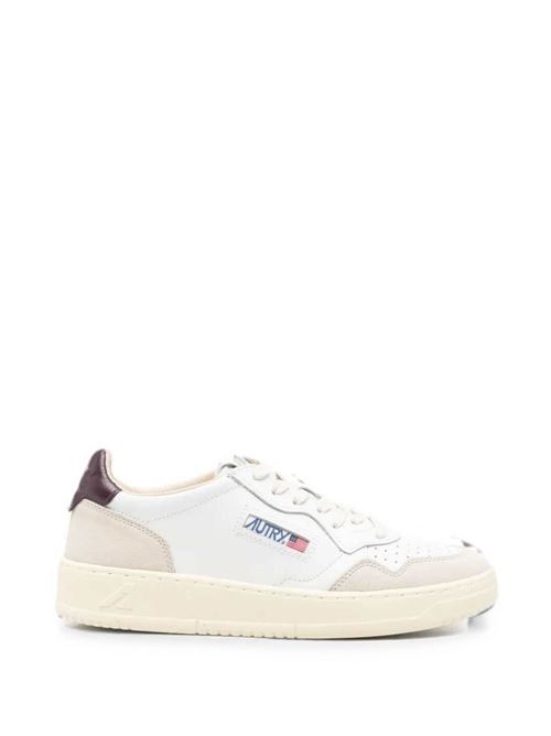 Sneakers donna Autry Medalist Low bianche e bordeaux in pelle e suede AUTRY | AULWLS18