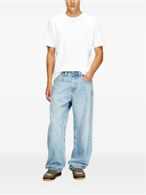 T-shirt uomo Diesel T-Madjust bianca con mini logo Oval D DIESEL | A199630AIJU100