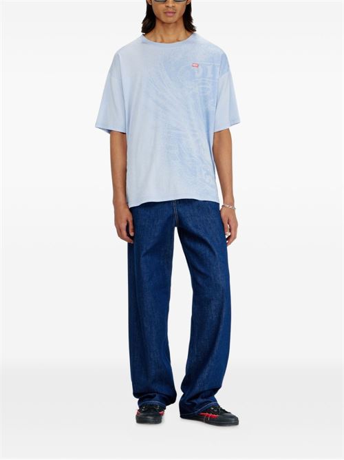 T-shirt uomo Diesel celeste con stampa maxi DIESEL | A222450AGCU85W