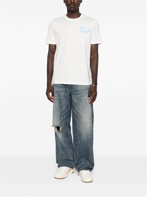 T-shirt uomo Diesel logo oval sfumato bianco DIESEL | A202840PLAT141