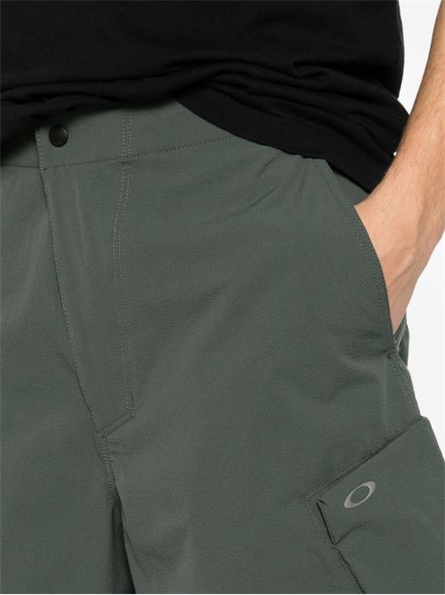 Bermuda uomo Oakley FGL Tool Box Shorts 6.0 verde OAKLEY | FOA408817760