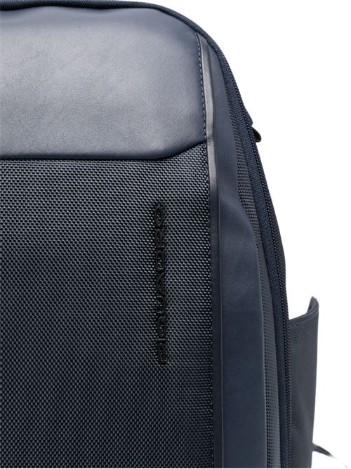 Zaino da viaggio blu porta pc in tessuto riciclato Piquadro | CA6927S143BMBLU